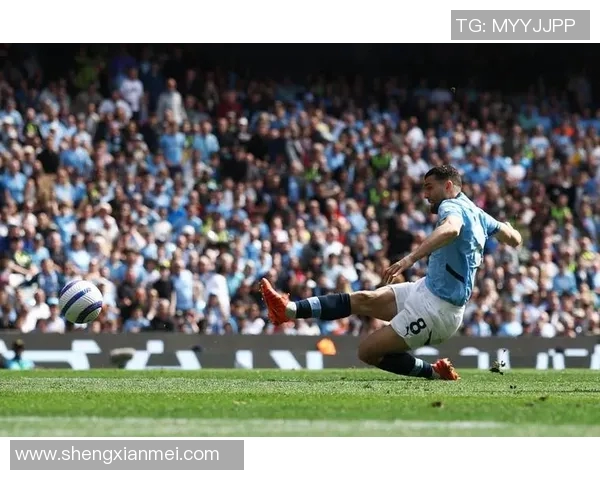 哈德斯联队迎战阿森纳展现英超激情对决的精彩瞬间 哈德斯联队迎战阿森纳展现英超激情对决的精彩瞬间